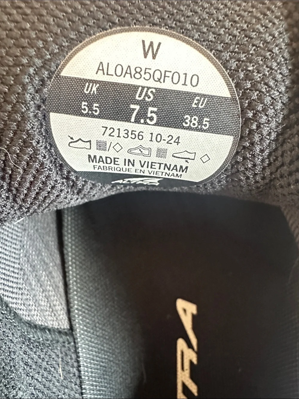 Altra roomy running